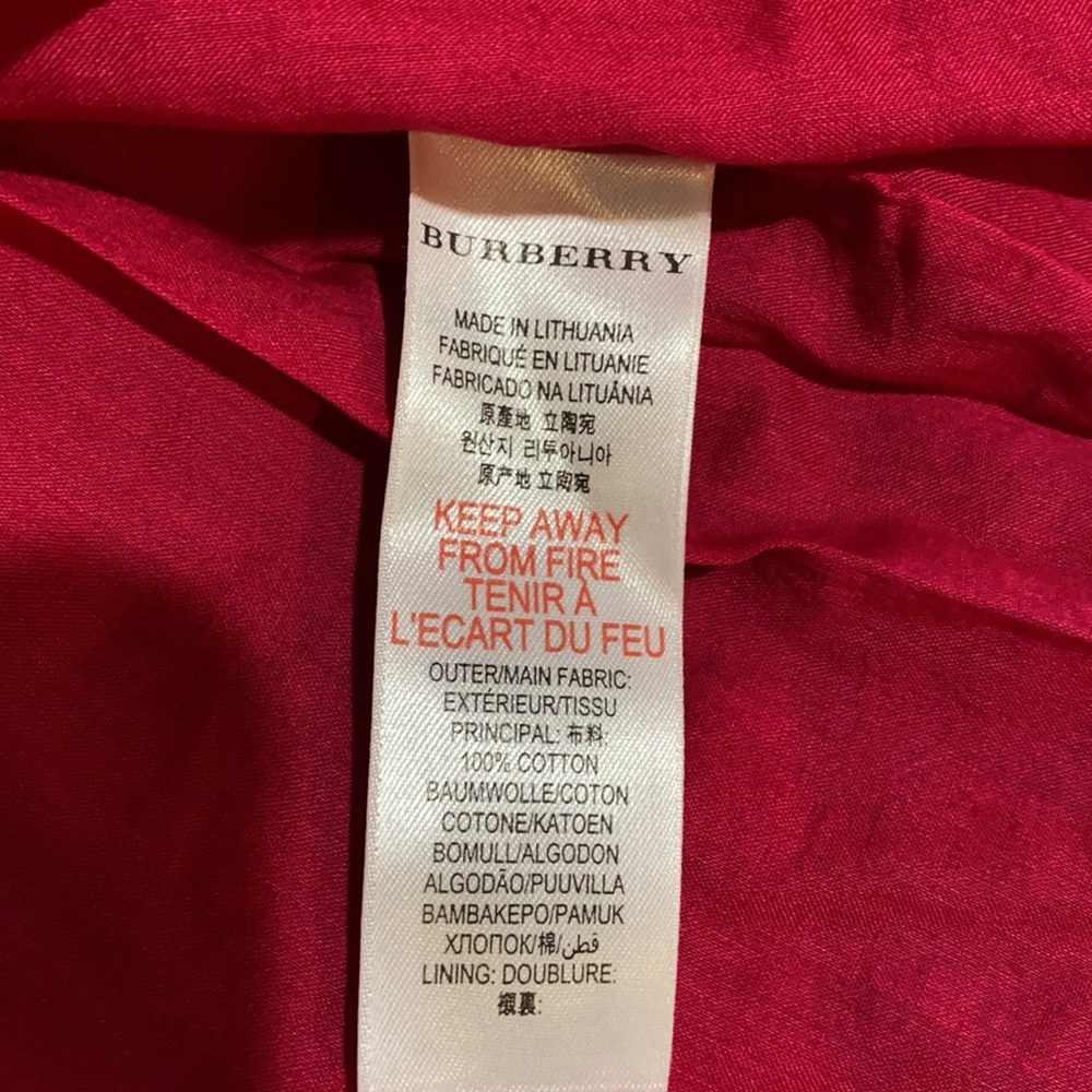 Burberry - Picture 4 of 5